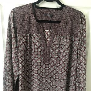 NYDJ Blouse in Circle Mosaic Deep Currant